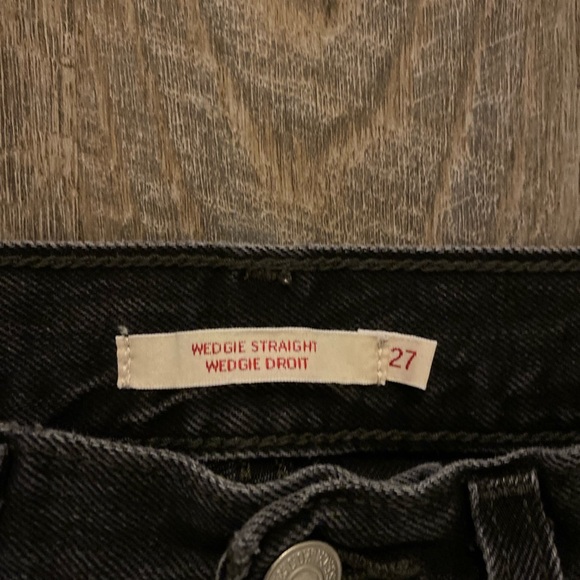 Levis High Rise Wedgie Straight Jeans - Picture 5 of 5